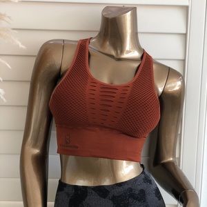 SEAMLESS LIGHTLY LINED GYM RACERBACK-RUST